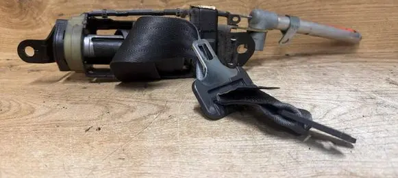 Volvo S70 V70 V70 XC Front seatbelt 9206503