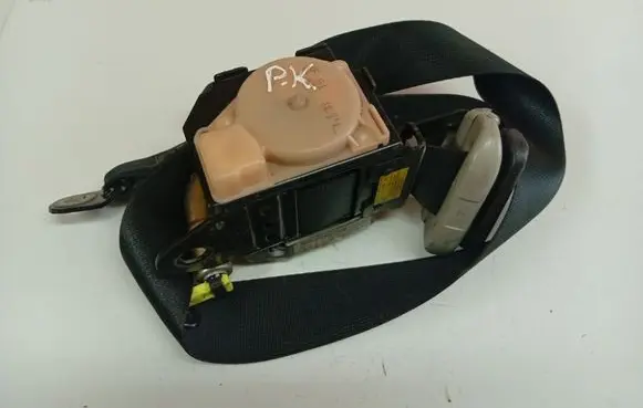 Toyota Corolla E120 E130 Front seatbelt 7322002260