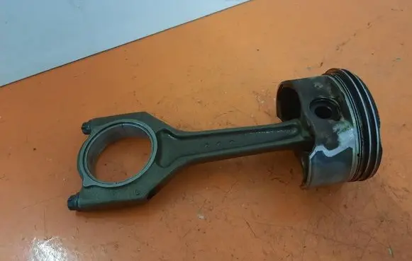 BMW 3 E46 Piston 7504419