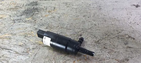 Volkswagen PASSAT B5.5 Headlight washer pump 1J0955681 001006