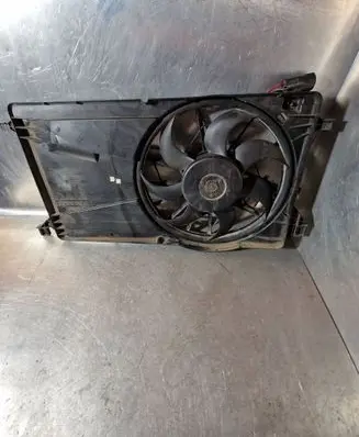 Ford C-MAX I Electric radiator cooling fan 3M5H8C607RH 0130307072 977L28