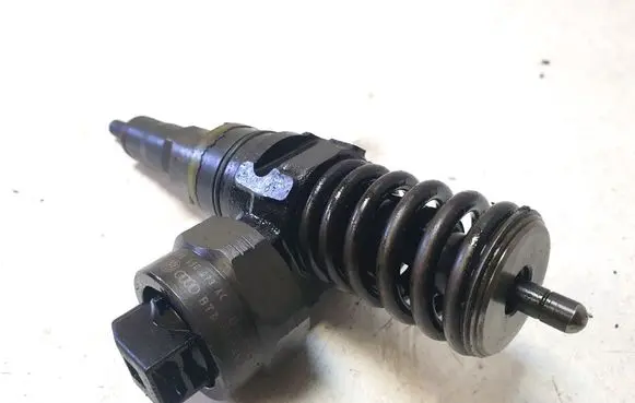 Volkswagen Sharan Fuel injector 038130073AC