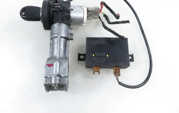 Skoda Felicia II Ignition lock 1H0953257BB 441022221176
