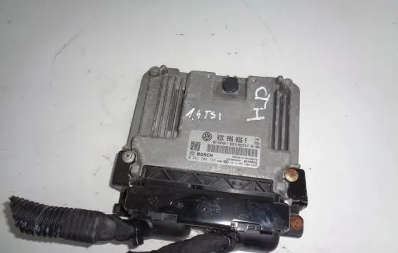 Seat Ibiza IV (6J,6P) Engine control unit/module 03C906026F 0261S08162