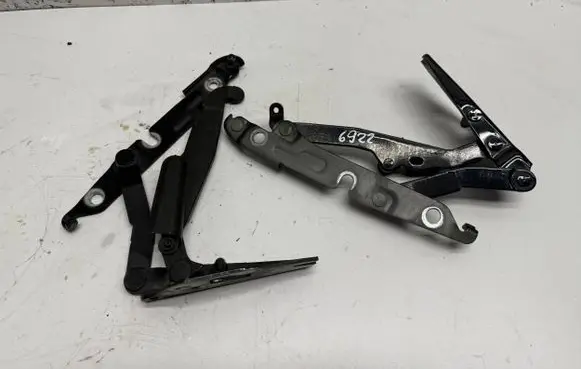 Audi A6 S6 C6 4F Tailgate/trunk/boot hinge 4F5827301E 4F5827302E