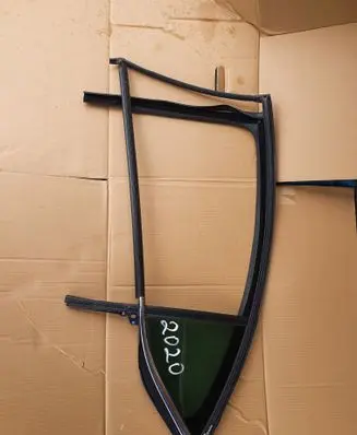 Skoda Octavia Mk4 Rear vent window glass 5E6845209