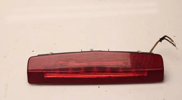 Opel Zafira B Third/center stoplight 13252463