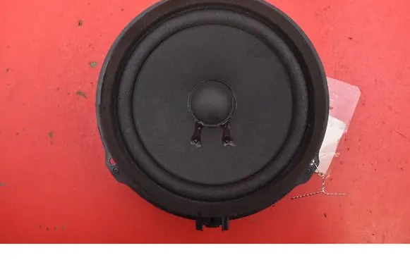 Ford Escape III Subwoofer speaker 8A6T18808AC
