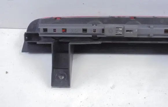 Suzuki Wagon R+ Third/center stoplight