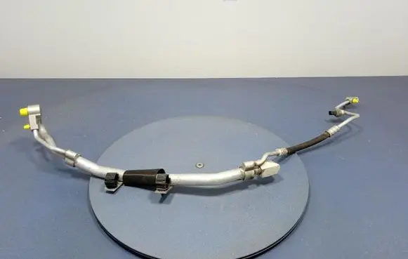 BMW X5 E53 Air conditioning (A/C) pipe/hose 9496579