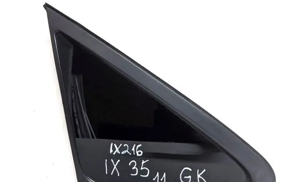 Hyundai ix35 Rear side window