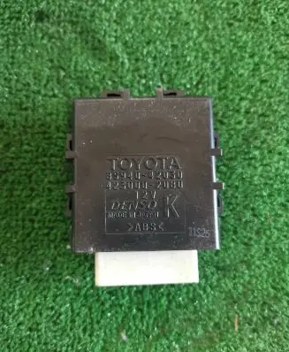 Toyota RAV 4 (XA40) Engine control unit/module 85940-42030