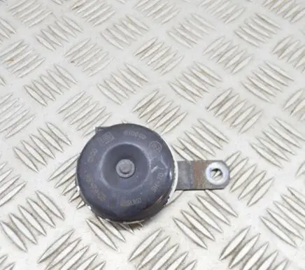 Toyota Land Cruiser (BJ70) Horn signal 8651028130
