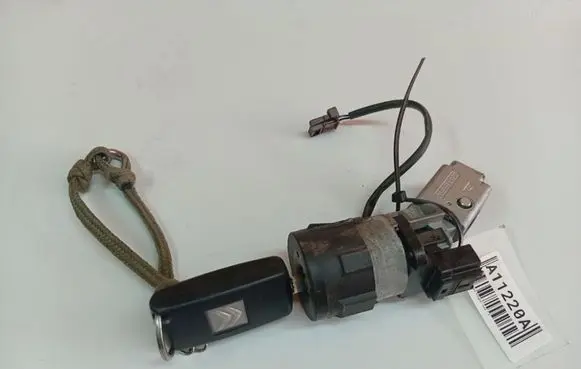 Citroen C4 Grand Picasso Ignition lock 9663123380