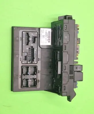 Mercedes-Benz E W211 Fuse module 2115457701