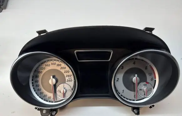Mercedes-Benz GLA W156 X156 Speedometer (instrument cluster) A1569004501 A1729027704 A1179014000