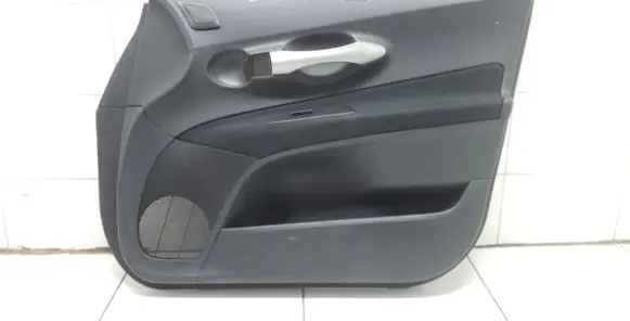 Toyota Auris 150 Front door card panel trim 6762802070