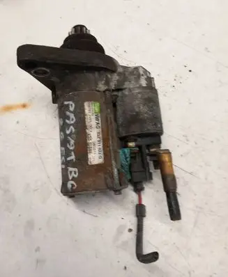 Volkswagen PASSAT B6 Starter motor 02Z911023G D6GS11 0307052465