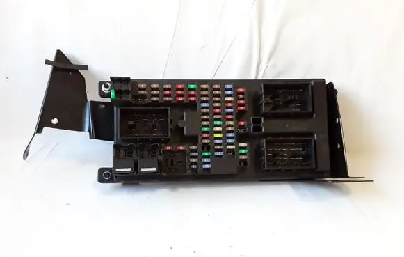 Land Rover Range Rover Sport L320 Fuse module YQE500300 519051502 002082986