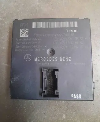 Mercedes-Benz S W221 Gateway control module A2215409562 A2214481427 A2215408462