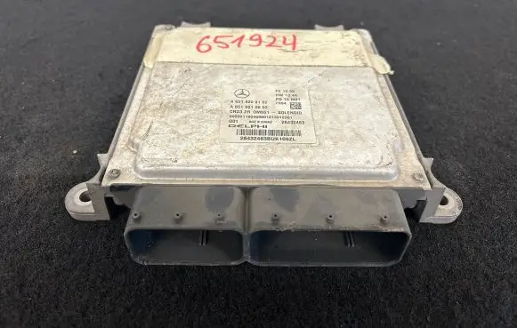 Mercedes-Benz E W212 Engine control unit/module A6519009102 A6519010602