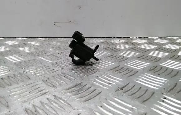 Opel Astra G Vacuum valve 90530479