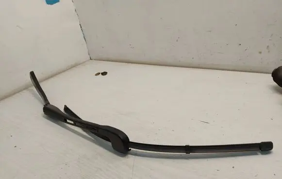 BMW 3 E90 E91 Windshield/front glass wiper blade 