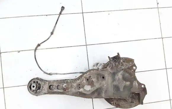 Volvo S40, V40 Rear wheel hub spindle/knuckle 