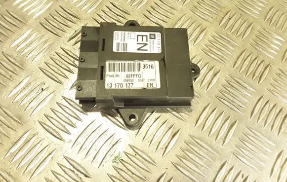 Opel Vectra C Door control unit/module 13170177