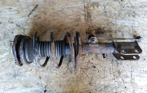 Toyota Avensis T250 Front shock absorber with coil spring