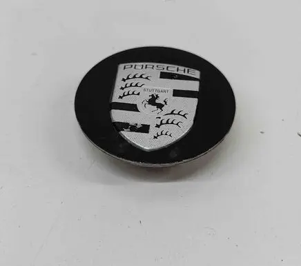 Porsche Boxster 986 R20 wheel hub/cap/trim 95836130303
