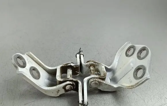 SsangYong Rexton Front door hinge set 