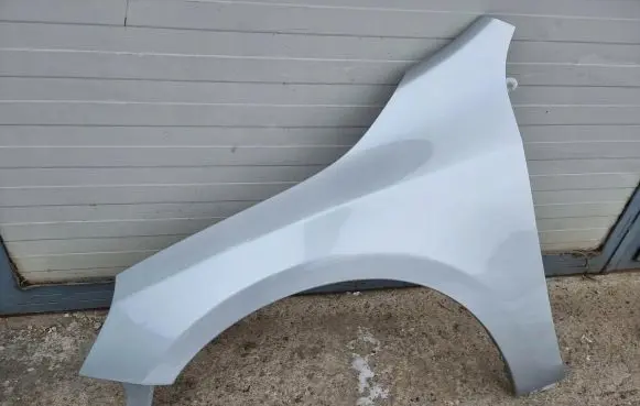 Volvo V60 Fender