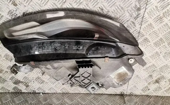 Audi A4 S4 B8 8K Headlight/headlamp 8k0941004d