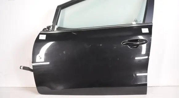 KIA Ceed Front door 