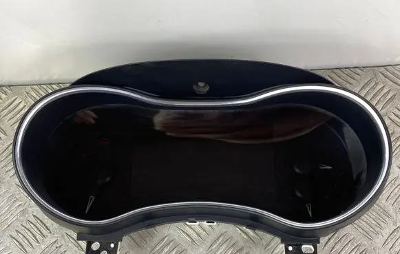 Dodge Durango Speedometer (instrument cluster) 68402434AB
