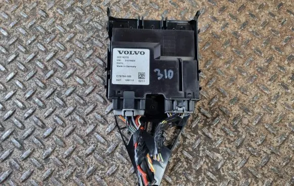 Volvo XC60 Tailgate/trunk control unit/module 32214270 31676624 31419677
