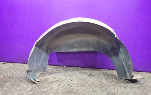 Renault Kangoo II Front arch 767494075R