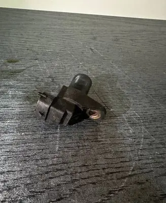 Mercedes-Benz ML W164 Camshaft position sensor A0051531328 2964