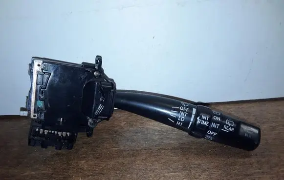 Lexus IS 200-300 Wiper control stalk 17A164LH2