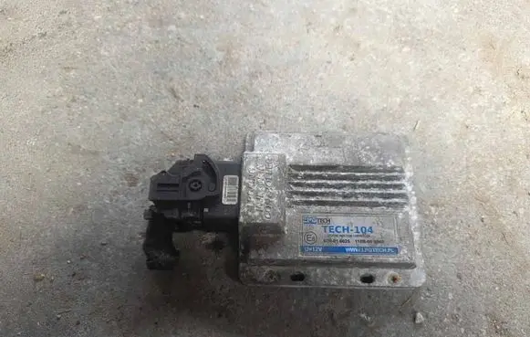 Renault Laguna II LP gas control unit module 67R016025