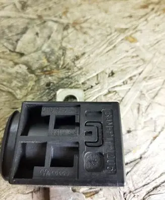 Audi A6 S6 C6 4F Battery relay fuse 4F0915519