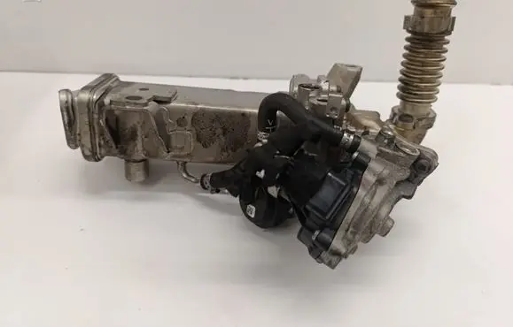 BMW 2 F46 EGR valve cooler 5A7A498