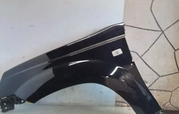 Nissan X-Trail T30 Fender