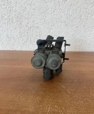 Mercedes-Benz E W210 Coolant heater control valve 0018307884 E404