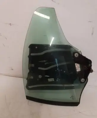 BMW 3 E90 E91 Rear side window 7198047S