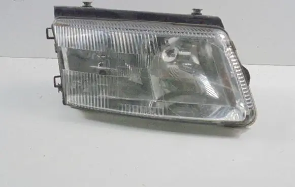 Volkswagen PASSAT B5 Headlight/headlamp