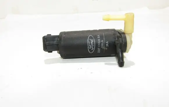 Mazda 2 Windscreen/windshield washer pump 2s6t17k624ba