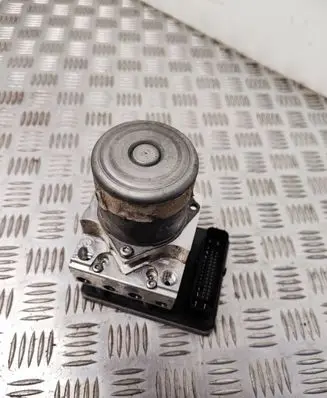 Mercedes-Benz E W213 ABS Pump A2134311401