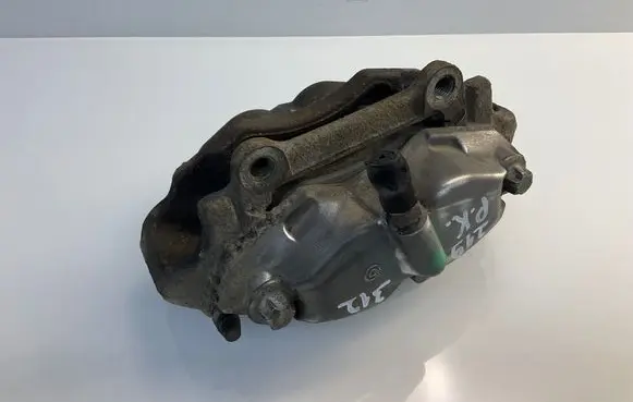 Mercedes-Benz CLS C219 Front brake caliper